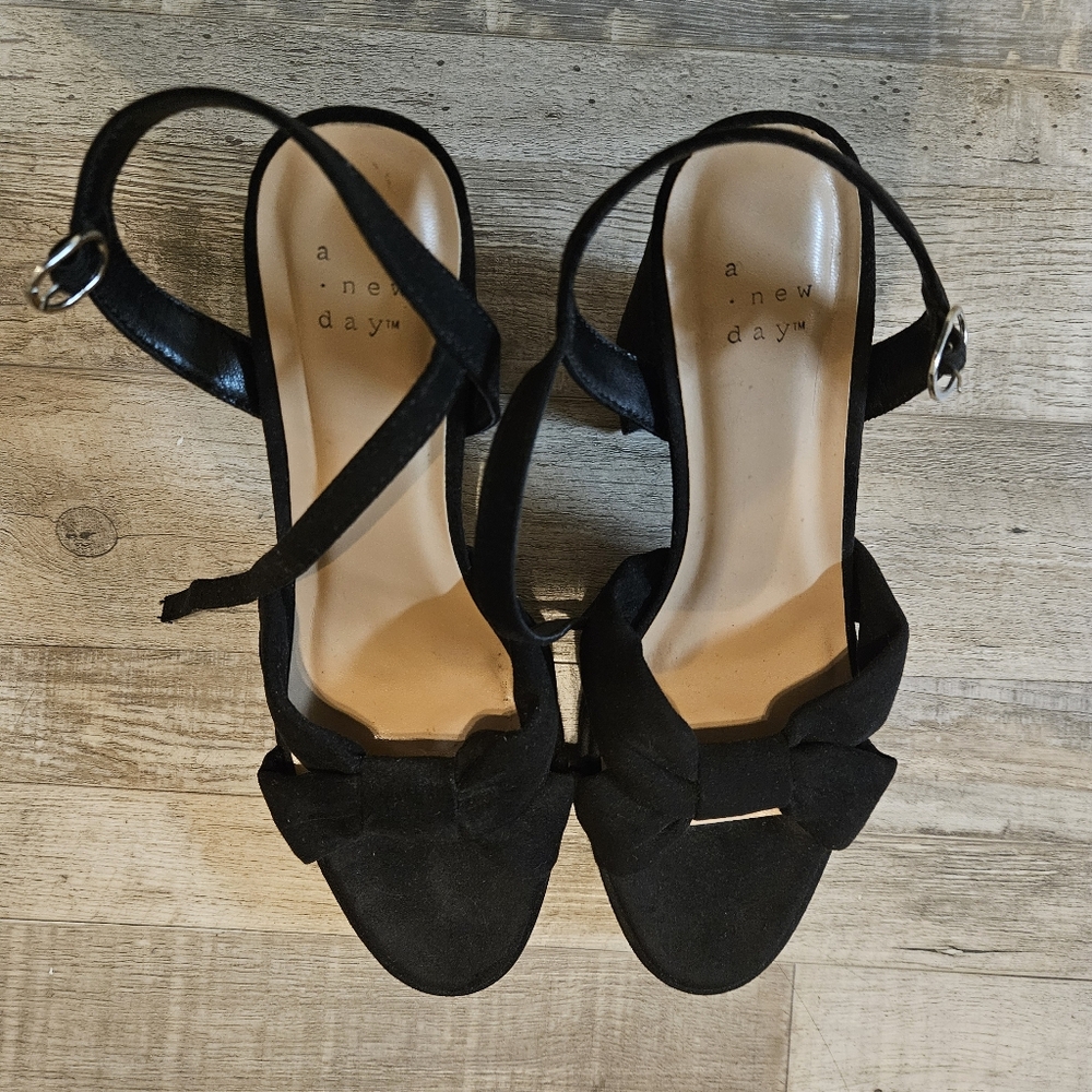 A New Day Women's Black Bow Heels With Ankle Strap Size 8.5